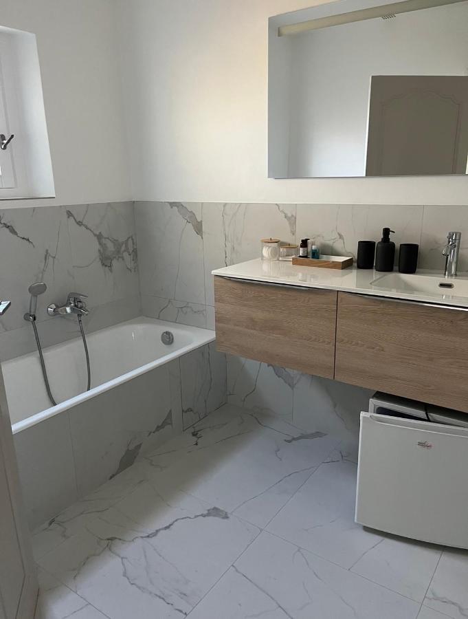 Villa Made Сен-Тропе Экстерьер фото